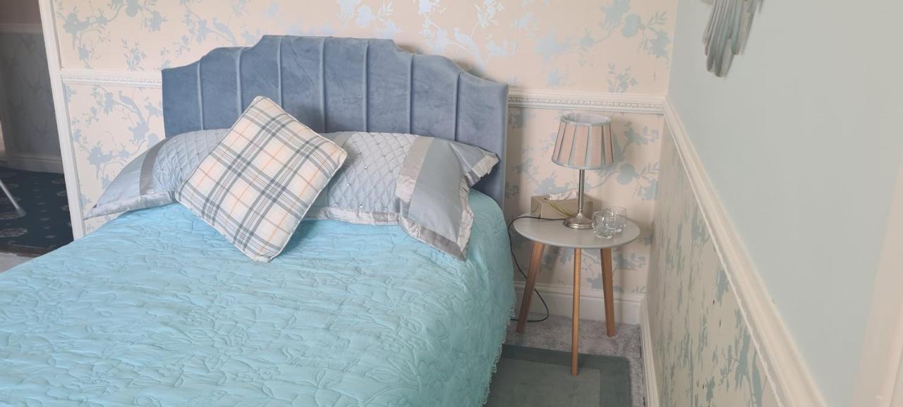 Parc Lodge Guesthouse Bridgend  Εξωτερικό φωτογραφία