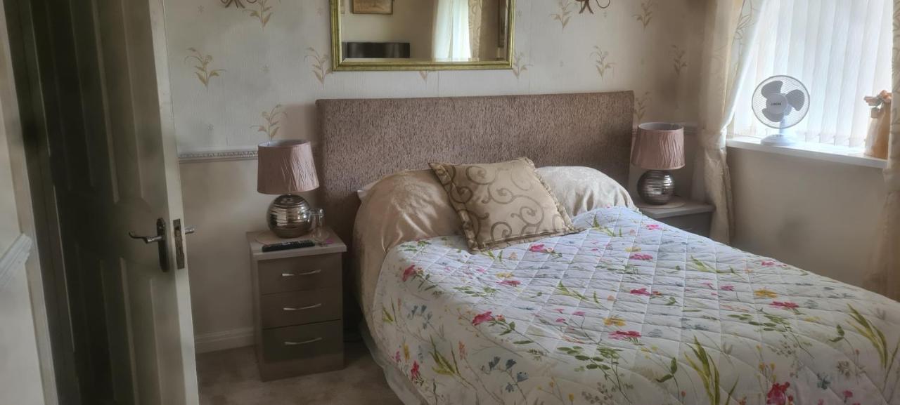 Parc Lodge Guesthouse Bridgend  Εξωτερικό φωτογραφία