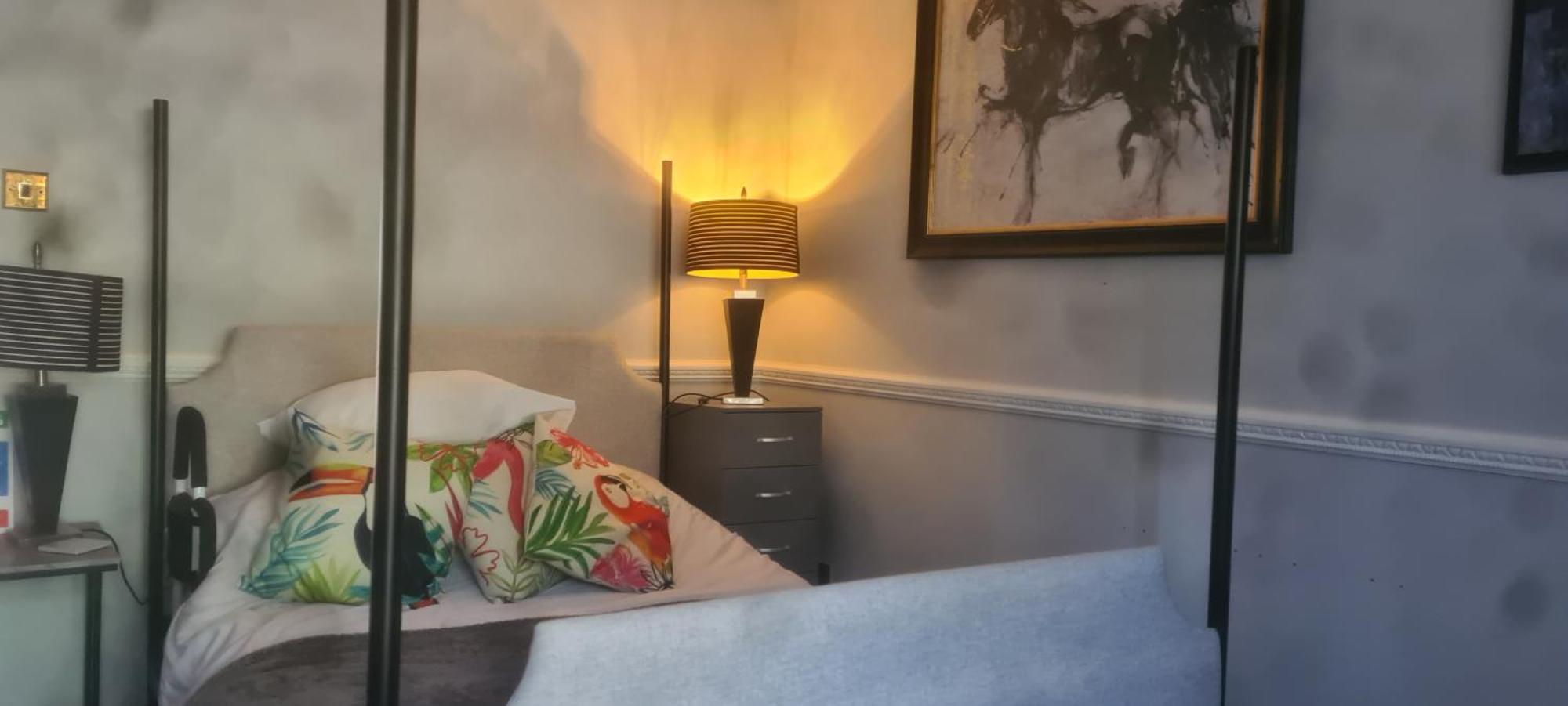 Parc Lodge Guesthouse Bridgend  Εξωτερικό φωτογραφία